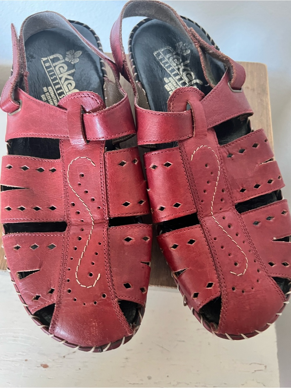 Rieker Antistress fisherman style sandals sz 42 EU sz 10 US red leather
